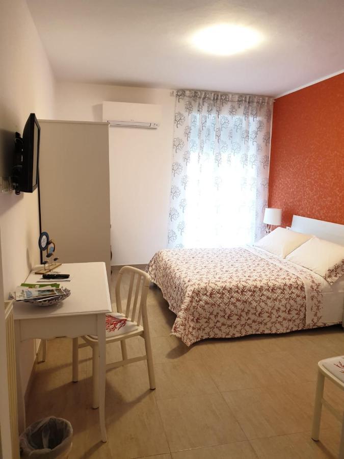 L'Approdo Hotel Bordighera Exterior photo